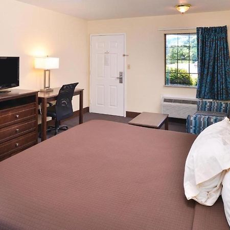 Americas Best Value Inn - Бейтсвил Екстериор снимка