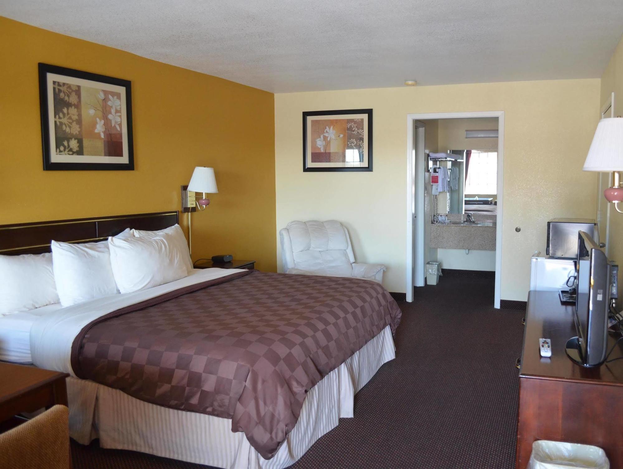 Americas Best Value Inn - Бейтсвил Екстериор снимка