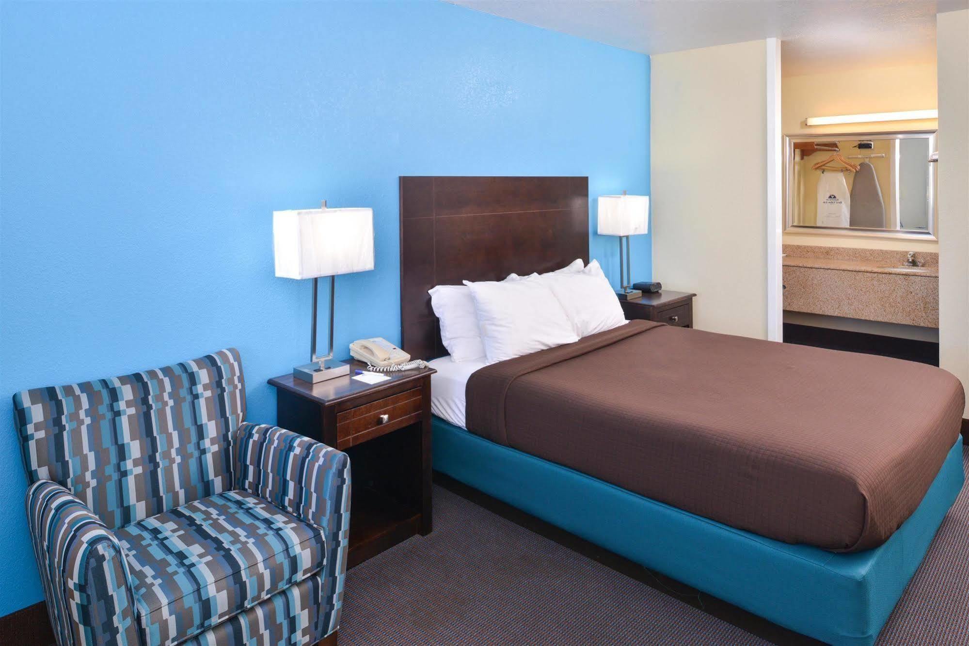 Americas Best Value Inn - Бейтсвил Екстериор снимка